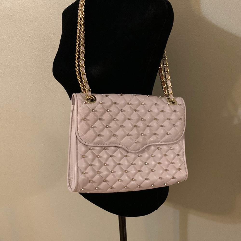 Elegant Pink Quilted Crossbody Bag